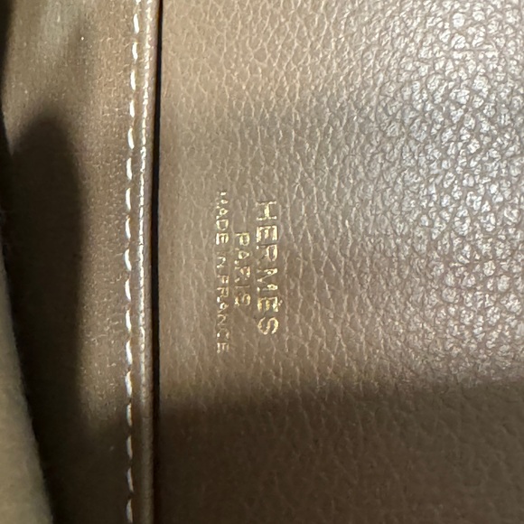 SOLD HERMES Taupe Evercolor leather Mini Roulis 18 Shoulder Bag - Picture 7 of 9